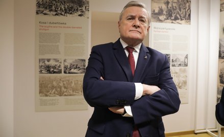 Fundusz ministra kultury Piotra Glińskiego przyznał najwyższą dotację nieznanemu stowarzyszeniu