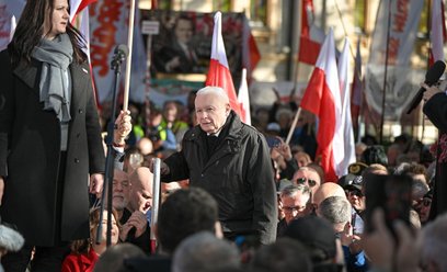 Jarosław Kaczyński podczas manifestacji przed Trybunałem Konstytucyjnym