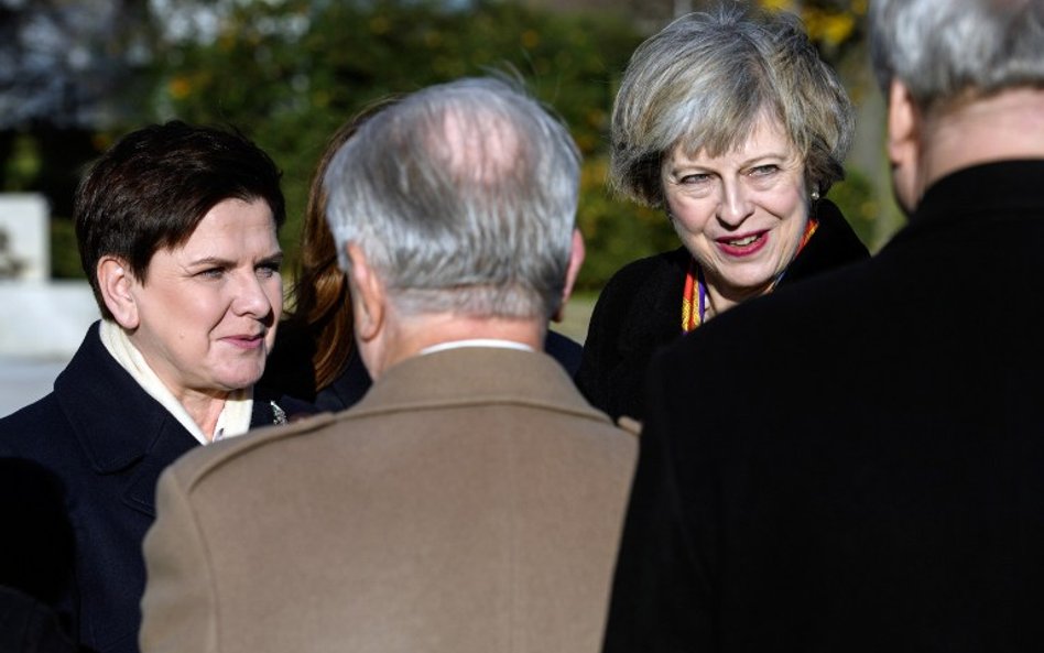 Ryzykowny powrót premier Szydło z Londynu