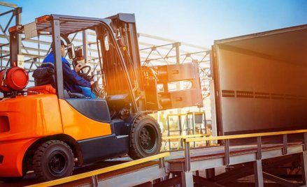 Obroty towarowe znów rosną