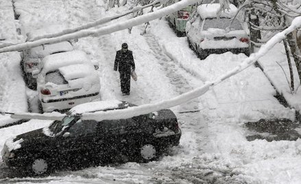 Śnieg w Teheranie. Stolica Iranu sparaliżowana