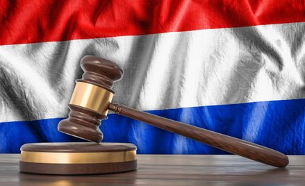 ENA wobec trzech Polaków wstrzymane przez holenderski sąd - pyta czy jest praworządność