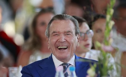 Gerhard Schröder broni rosyjskich interesów