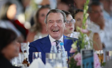 Gerhard Schröder broni rosyjskich interesów