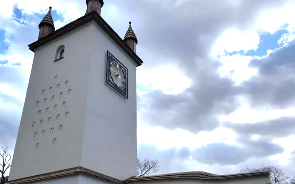 Prace remontowe prowadzono z najwyższą starannością, pod ścisłym nadzorem konserwatorskim.