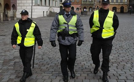 Policjanci tracą na pensji przez niedopatrzenie rządu