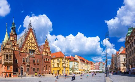 Wybory samorządowe: Walka o Wrocław nabiera rumieńców