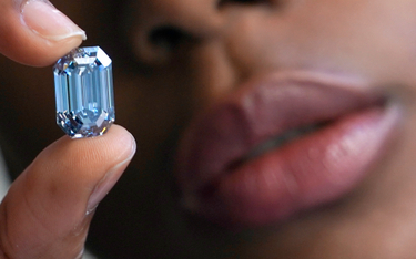 Największy niebieski diament trafi na aukcję. To może być rekord