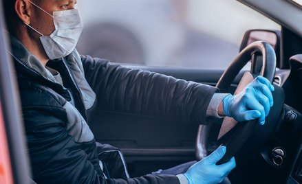 Chorzy na Covid-19 pojadą taksówkami