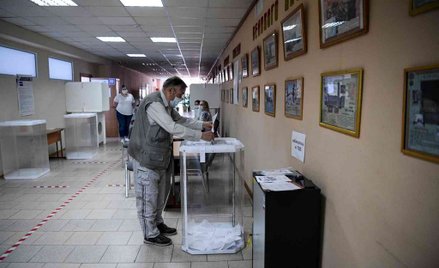 Rosja: 76 proc. za zmianami w konstytucji, które przedłużą rządy Putina