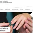 Na stronie frakcji CDU/CSU cytat z wypowiedzi jej szefa Volkera Klaudera: Małżeństwo to związek mężc