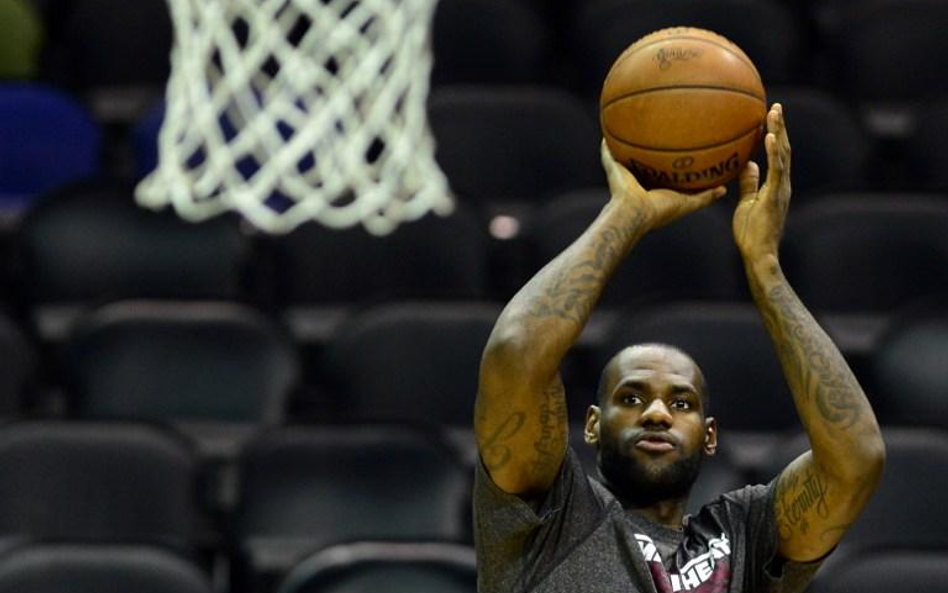 Wygraj książkę "LeBron James. Król jest tylko jeden?"