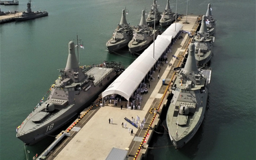 Uroczystość wcielenia do służby trzech ostatnich wielozadaniowych okrętów wojennych typu Independenc