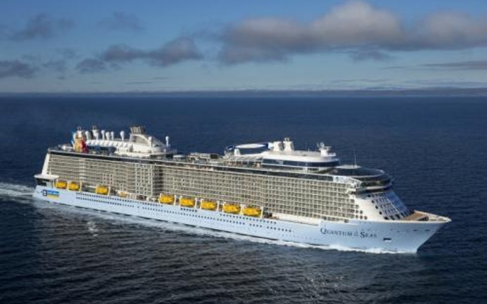 Trzy wycieczkowce dla Royal Caribbean