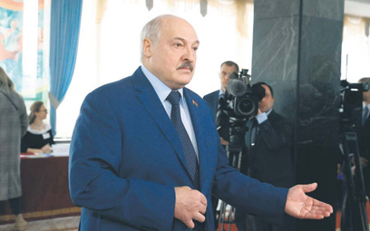Aleksander Łukaszenko rządzi Białorusią od 1994 r. Traktuje kraj jak swoją prywatną domenę i zapewne