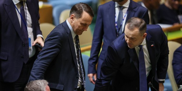 Sondaż: Radosław Sikorski zyskuje, Karol Nawrocki traci. Polacy ufają im najbardziej