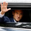 Emmanuel Macron gdy miał pełnię władzy, był porównywany z Jowiszem, teraz z Hefajstosem: musi w poci