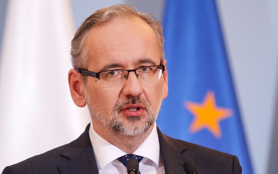 Kolejki się pojawiają, ale nie da się przejść przez pandemię w ciągłej strefie komfortu - mówi Adam 