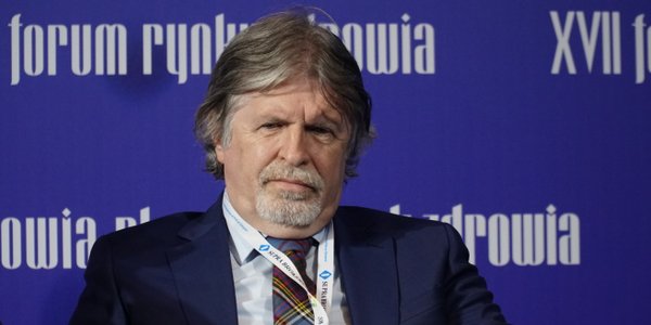 Ex-NFZ chief Sośnierz: Medical procedure pricing in Poland is total chaos