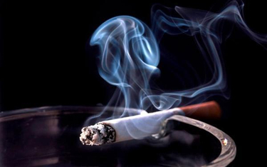 We Francji płacą palaczom rzucającym palenie