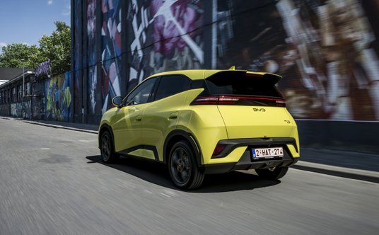 Byd Dolphin Surf - trzeci najpopularniejszy model EV w Polsce w 2025 roku.