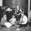 Kadry z wystawy „Świat utracony. Żydzi polscy. Fotografie z lat 1918-1939”