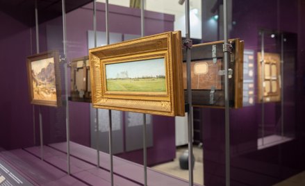 W zasobach Musée d’Orsay znajduje się ponad 200 dzieł odzyskanych po II wojnie światowej, w przypadk