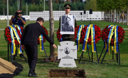 18 sierpnia prezydent Ukrainy Wołodymyr Zełenski wziął udział w ponownym pochówku pierwszego przewód
