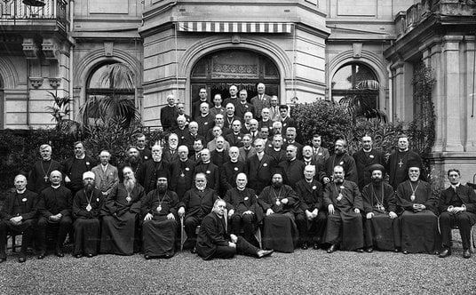 Pierwsza Światowa Konferencja Wiara i Ustrój Kościelny w Lozannie 1927 r. W pierwszym rzędzie (drugi