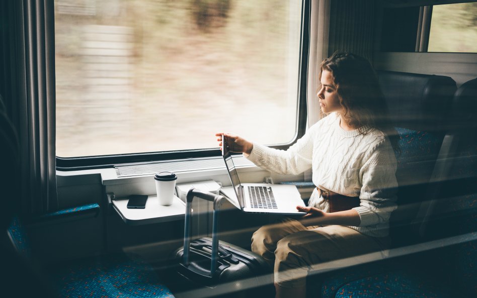 Czy pracownik mobilny może pracować zdalnie?