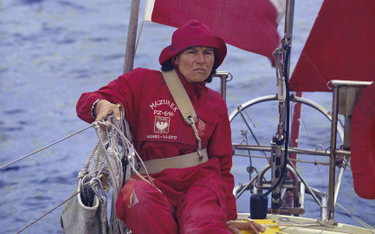 Jachtowy kapitan żeglugi wielkiej Krystyna Chojnowska-Liskiewicz, jako pierwsza kobieta na świecie s