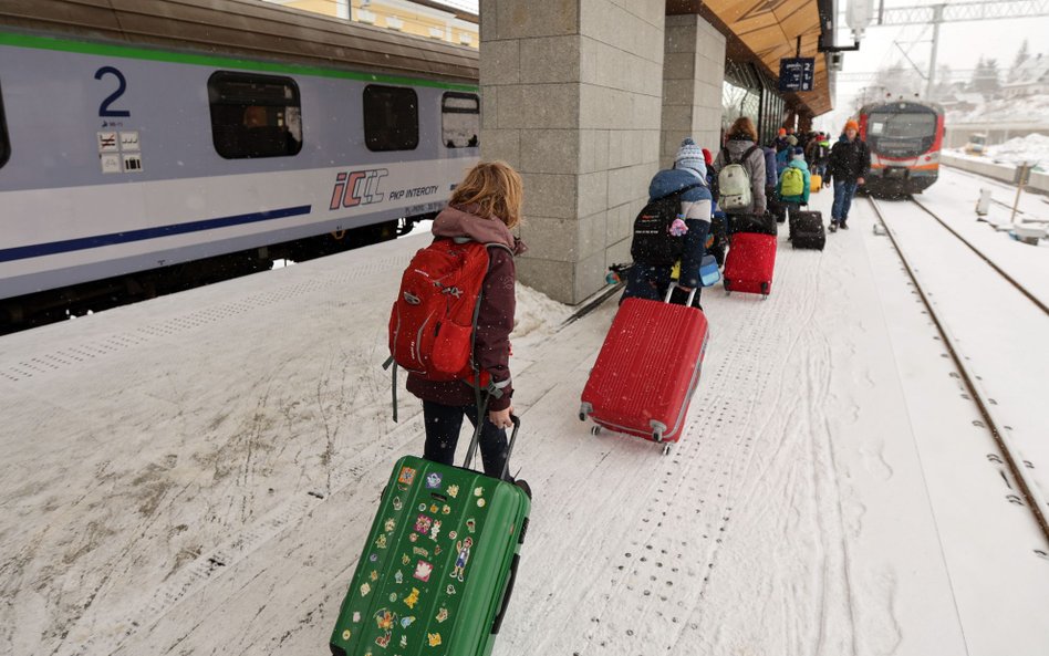Silne mrozy osłabiły chęć podróżowania. Druga tura ferii pod znakiem spadku rezerwacji