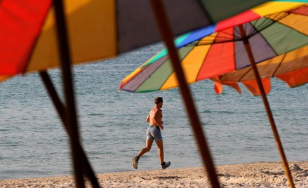 Ferie z biurem podróży - ciepłe kraje, mniej all inclusive, więcej sportu i zwiedzania