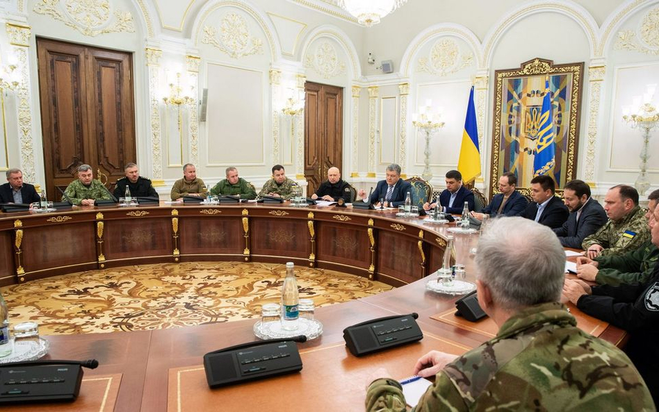 Ukraina: Wojsko w pełnej gotowości bojowej