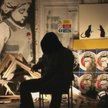 Banksy pokazuje się w filmie, ale nadal chowa twarz