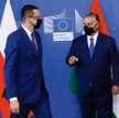 Mateusz Morawiecki, premier polskiego rządu i Victor Orban, szef węgierskiego rządu podczas ostatnie