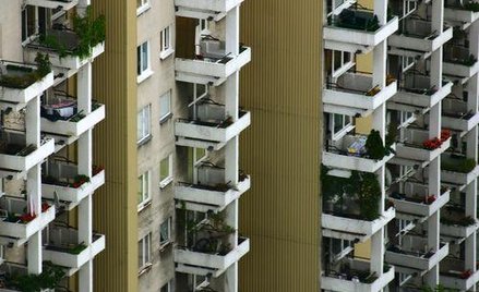 Jaki jest status osoby, która zrzekła się członkostwa w spółdzielni