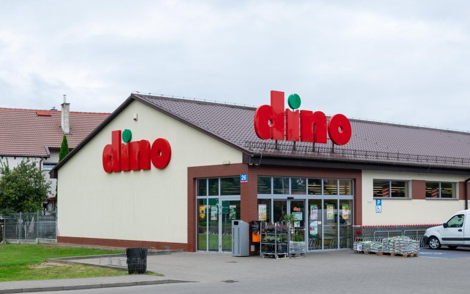 Spółka Dino Polska opublikowała raport, w którym znalazły się informacje o wynagrodzeniach członków 