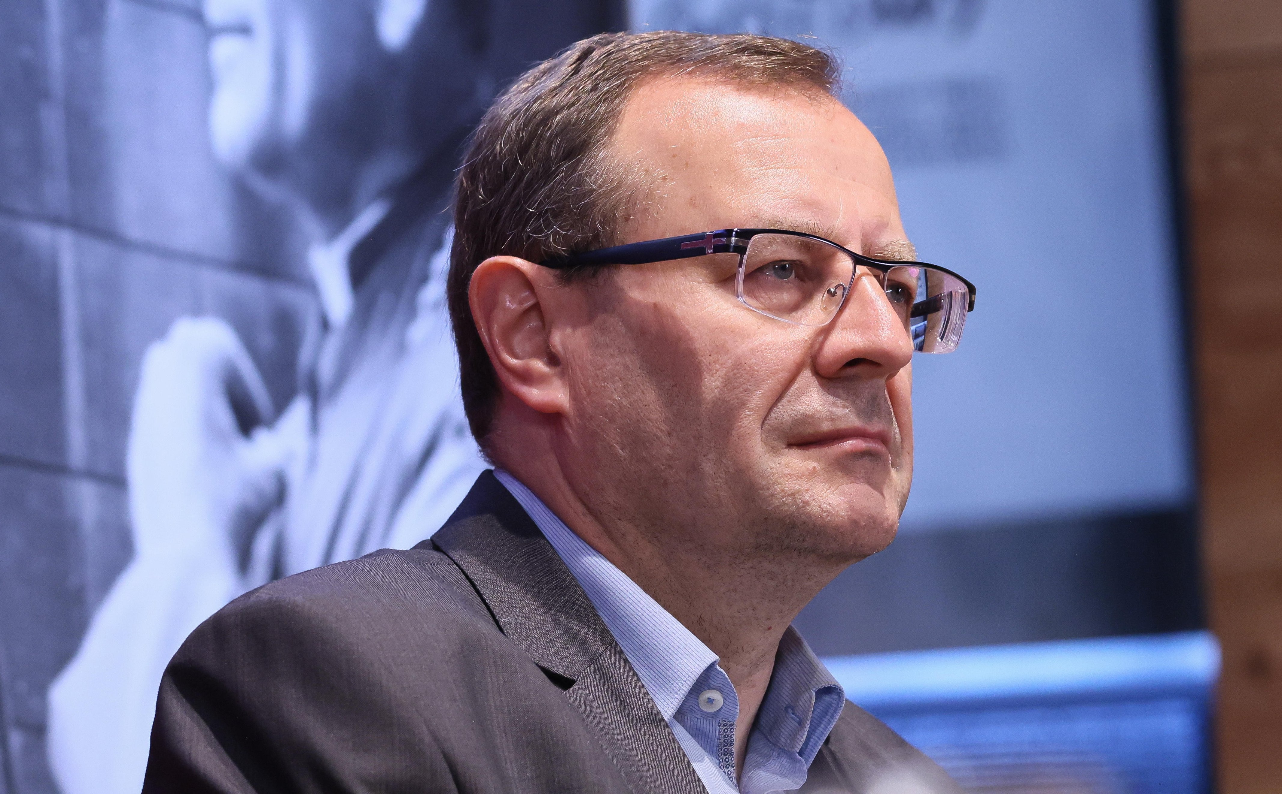 Prof. Antoni Dudek komentuje wyniki exit poll. Czerwona kartka dla Donalda Tuska i skręt w prawo