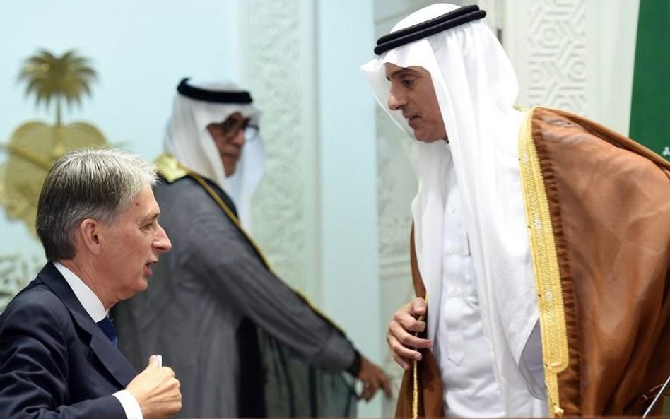 Dziś w Rijadzie. Szefowie dyplomacji Wielkiej Brytanii i Arabii Saudyjskiej Philip Hammond i Adel al