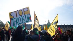 Do tej pory na czele krajów, które sprzeciwiały się umowie stała Francja