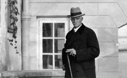 Daszyński na cokole partii Millera