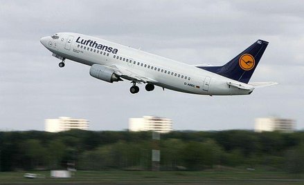 Lufthansa: odwołane niemal wszystkie poniedziałkowe rejsy