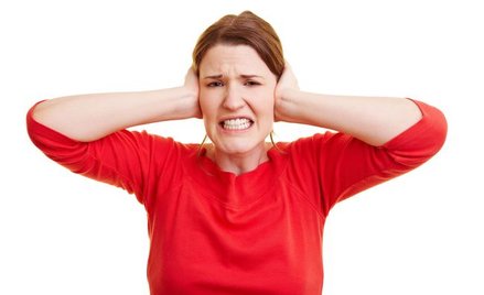 Hałas ze sklepu zatruwał jej życie - wyrok WSA ws. immisji w spółdzielczym bloku