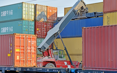 Eksport traci impet wolniej niż import