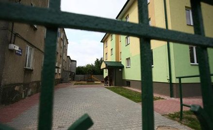 Miasto sprzedając lokal obciąża jego hipotekę
