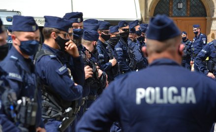 Złodzieje się rozzuchwalili - chowają się za maseczką. Rośnie liczba kradzieży