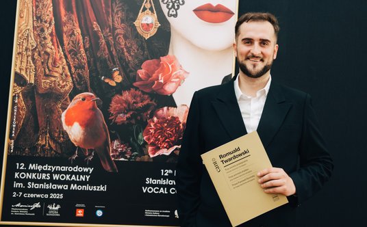 PIerwszy na alfabetycznej liście finalistów, Roman Chabaranok z Ukrainy