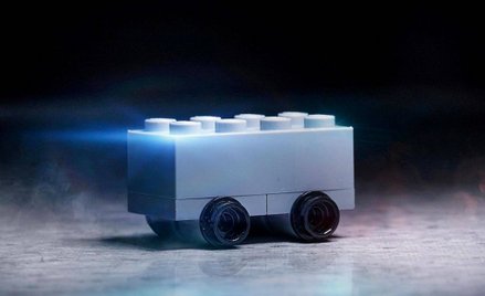 Lego dogryza Tesli żartując z Cybertrucka