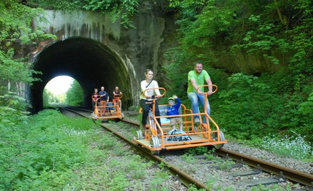 Bieszczadzkie Drezyny Rowerowe zyskały uznanie kapituły Polskiej Organizacji Turystycznej, która wyr